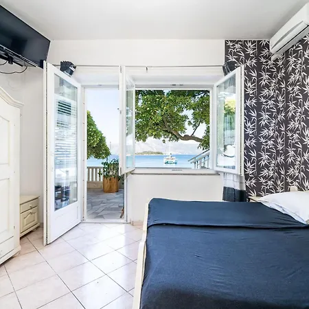 Apartments Nikolina Lumbarda Room photo