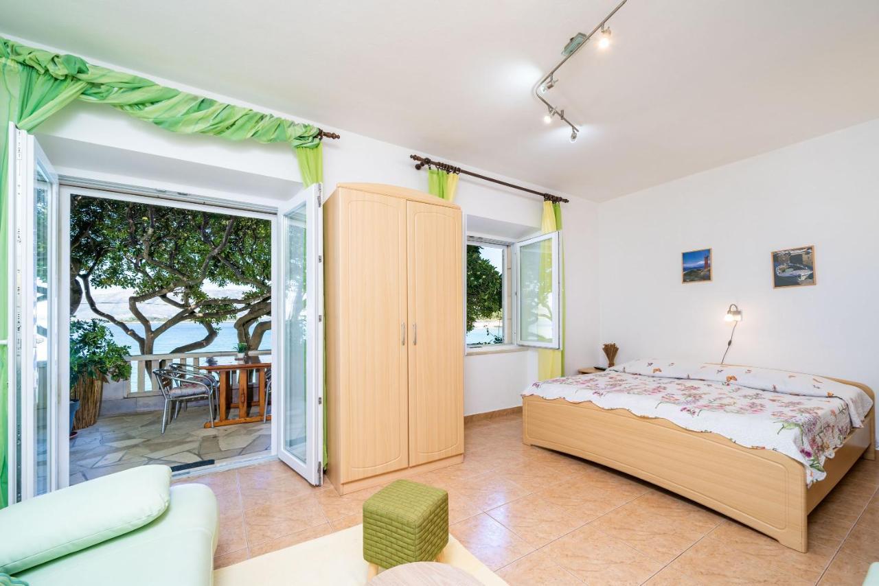 Apartment Nikolina Lumbarda