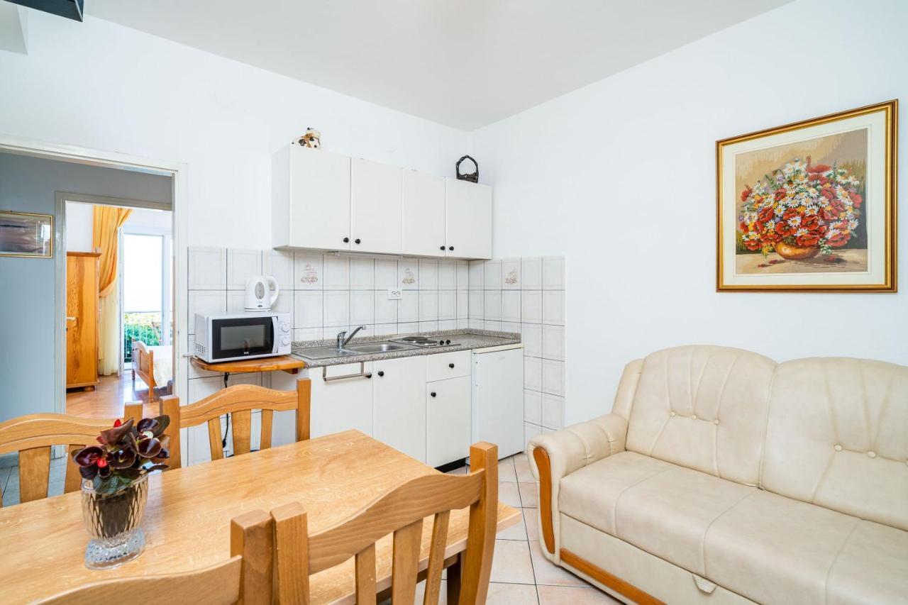 Apartment Nikolina *
